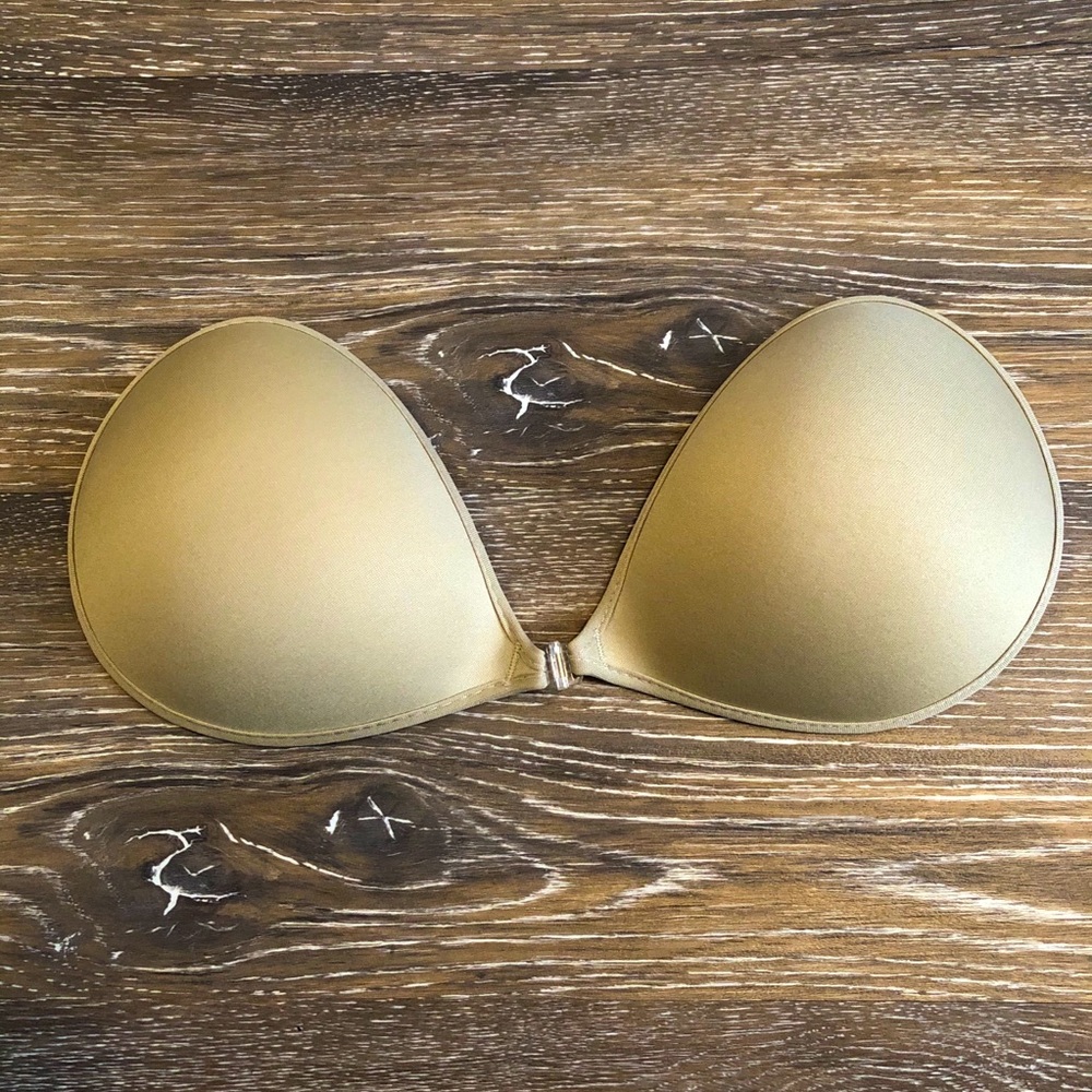 Size D sticky boobs